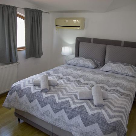 Apartmani Kamelia Мостар Екстериор снимка